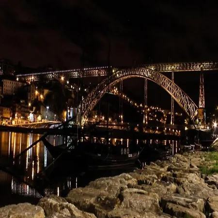 Lägenhet Heart Of Cozy Escape Oporto