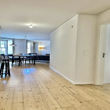 Appartement Charming 1-bedroom In *